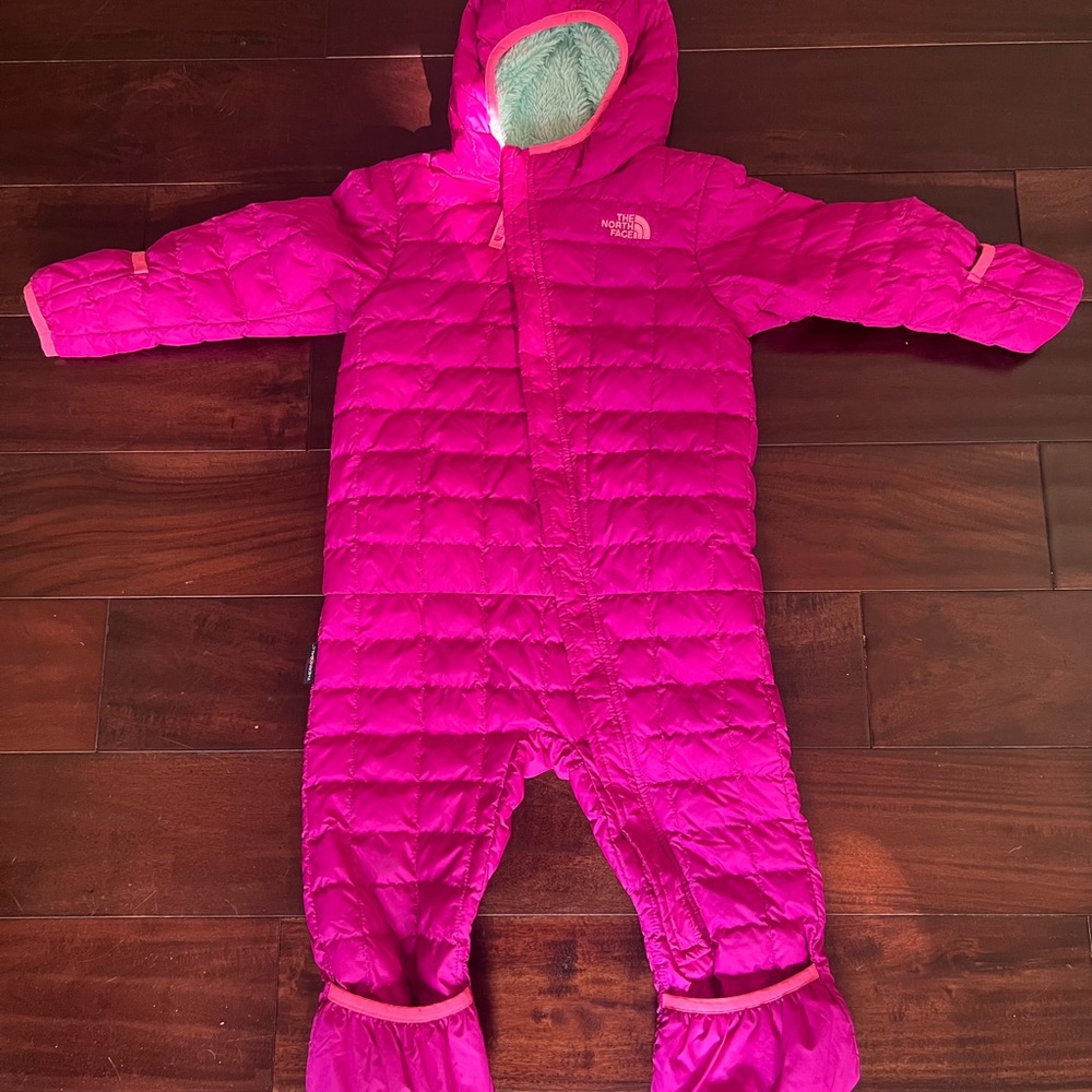 The North Face Baby ThermoBall™ Bunting. Size 18-24